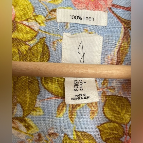 Joie Pastel Floral 100% Linen Button down collared shirt size medium. - Picture 4 of 8